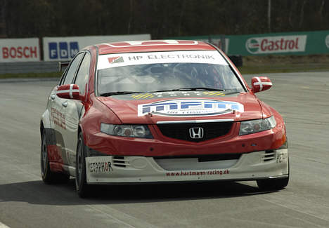 Jens Møller skal for første gang teste sin Honda Accord på FDM Jyllandsringen sammen med sin nye makker, sidste års bronzevinder i VM, James Thompson.